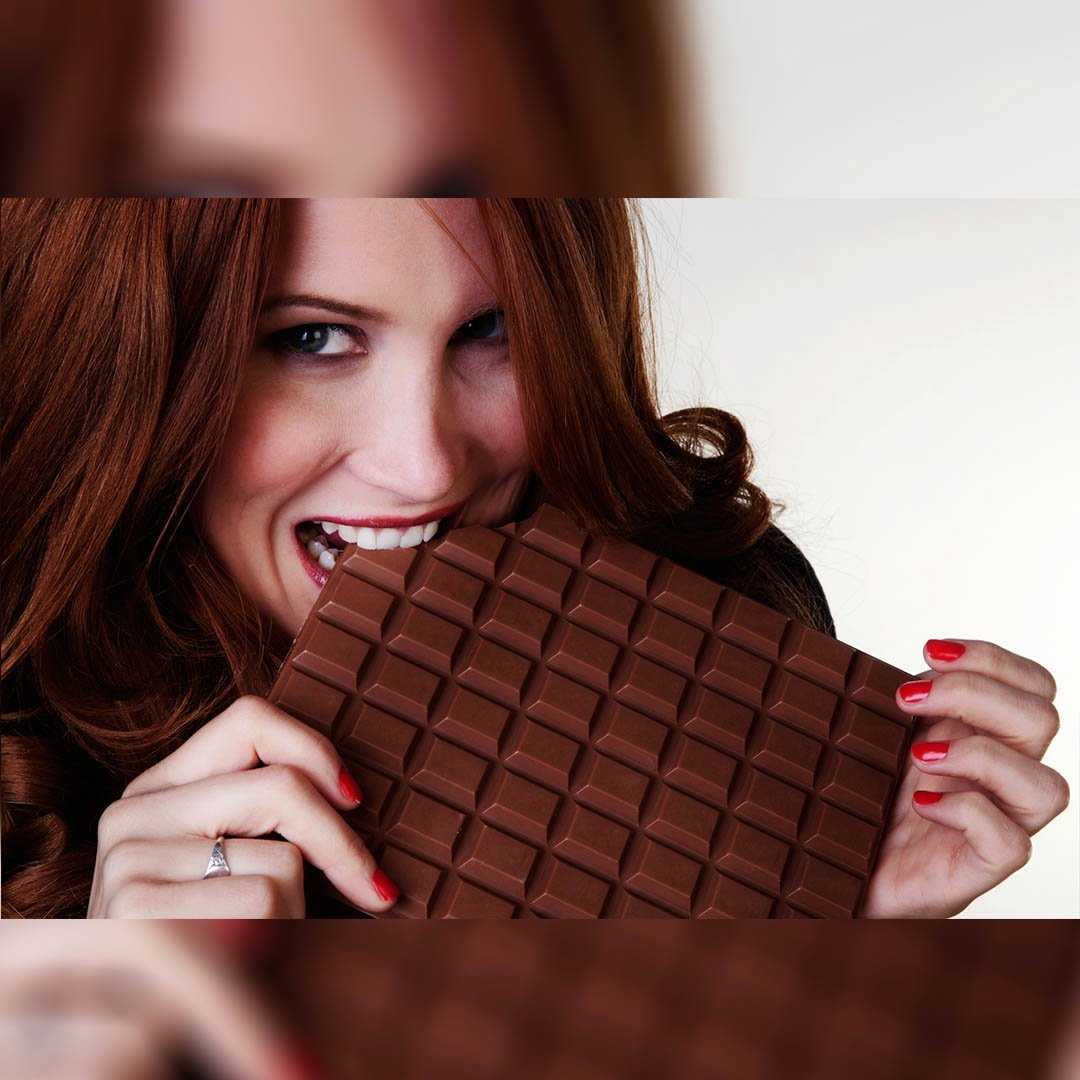 64 фото онлайн - Прикол с шоколадкой Тема: Вкусняшки  Шоколад Milka Обои с шоколадом нарисовать Шоколадка мультяшка Я люблю шоколад Кофейный фон Необычные шоколадные конфеты Шоколад обои Праздник шоколада Шоколадная любовь Шоколадка шоколад Шоколад мален