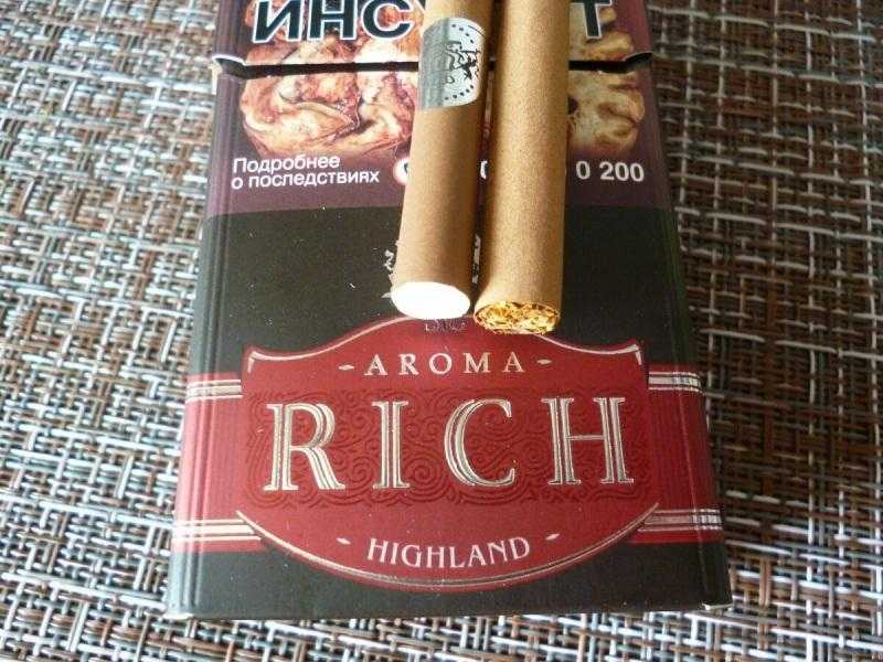 Сколько стоят рич. Сигареты Aroma Rich Highland. Сигареты Rich тонкие. Сигареты Рич вишня. Сигариллы в Пятерочке.