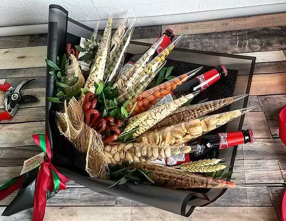Подарок мужчине своими руками: интересные проекты и красивые варианты изготовления подарков (110 фото)