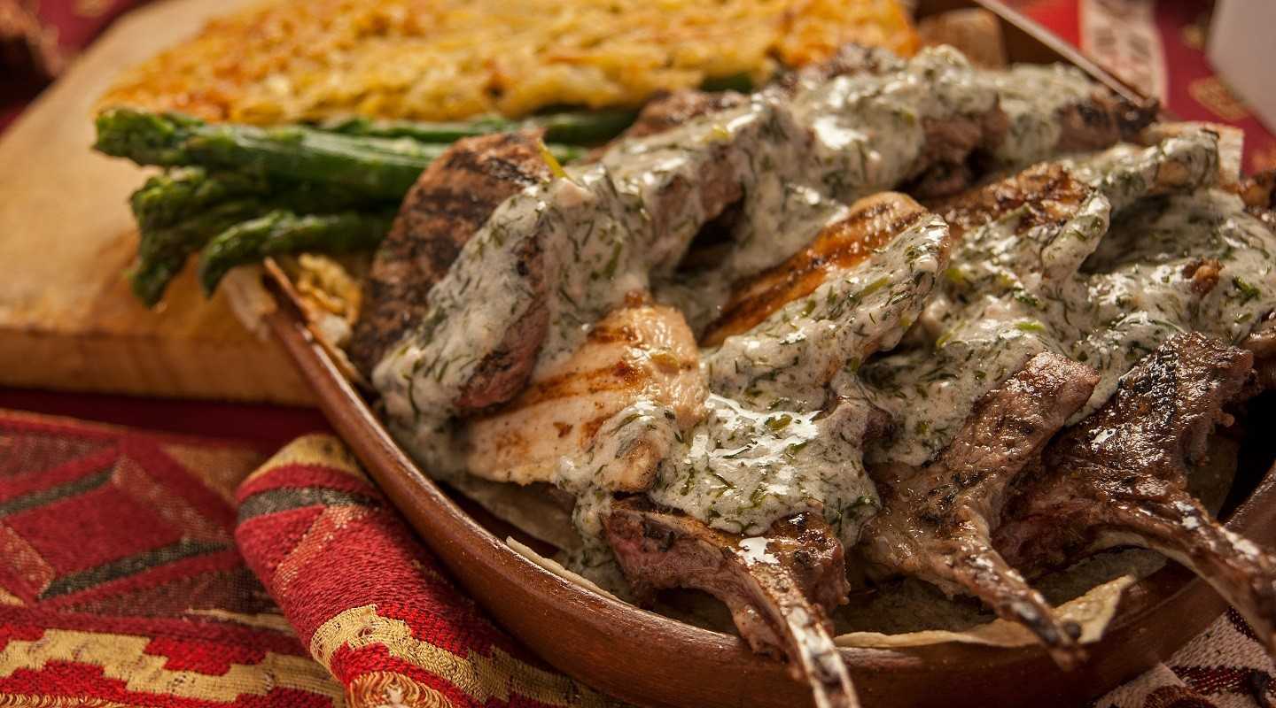 Вкусные армянские рецепты. Тжвжик армянский. Традиционные армянские блюда. Национальные блюда Армении. Армянская Национальная кухня.