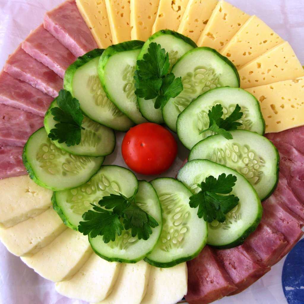Торт из колбасы своими руками