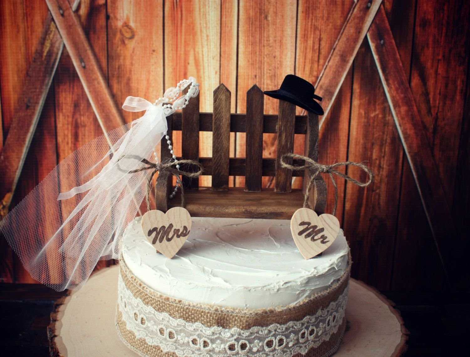Торт в стиле деревянной свадьбы