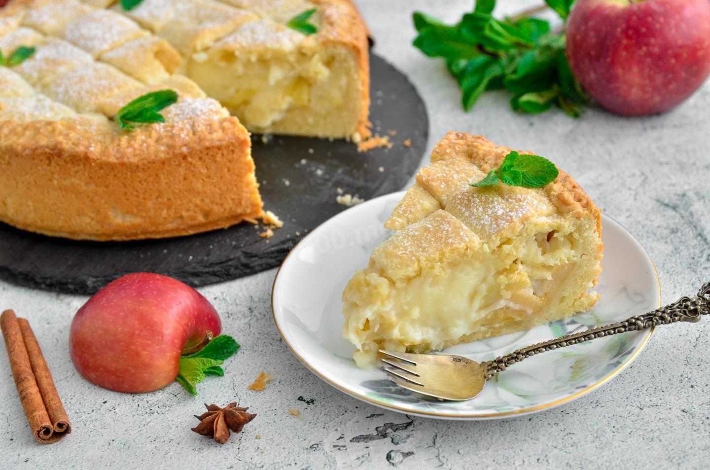 Яблочный торт: 8 свежих рецептов
