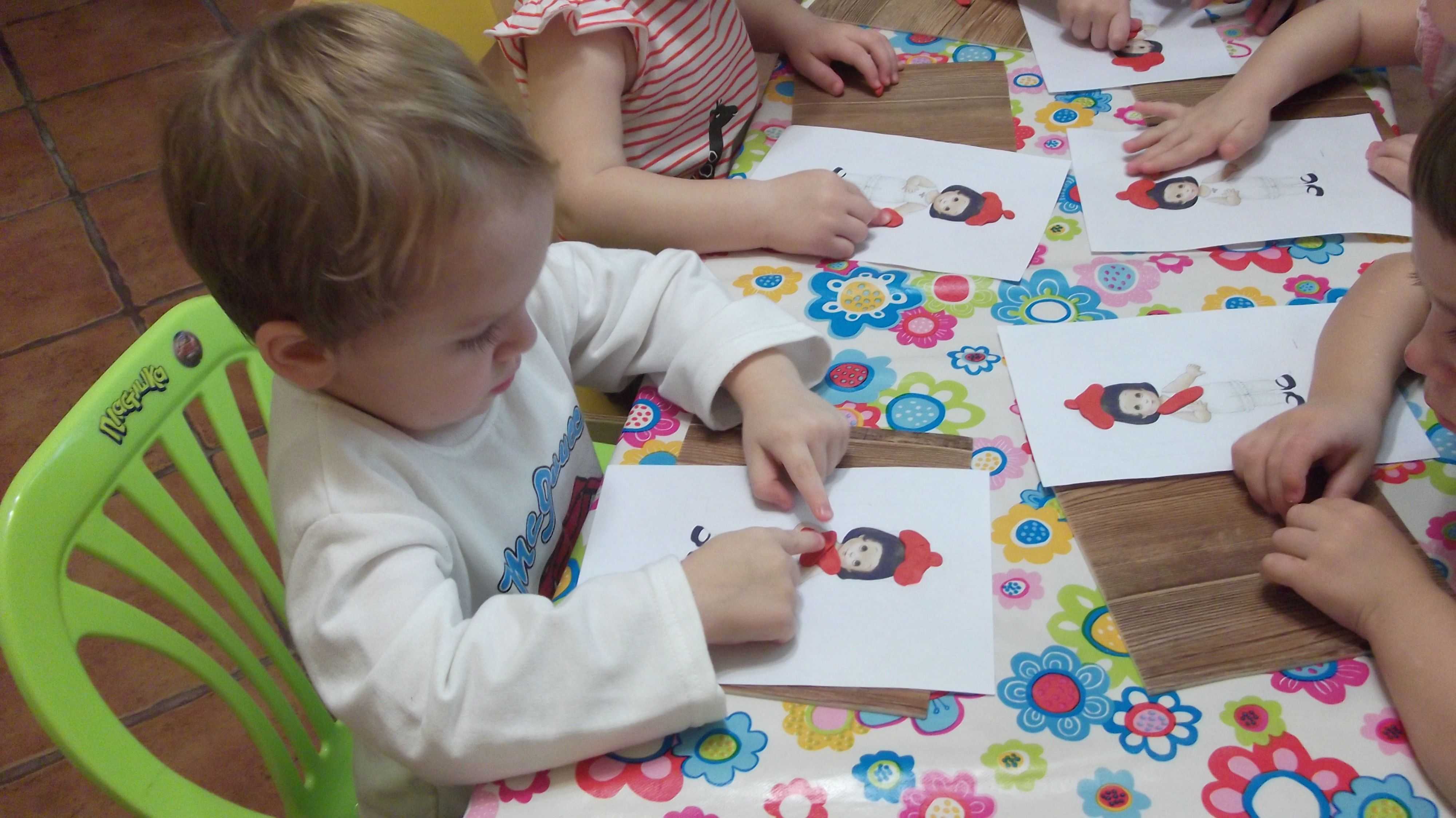 Круг в ясельной группе. Творчество с малышами. Занятие для детей 2-3 лет в детском саду. Творческие занятия с детьми 3 лет. Творческие занятия с детьми 1-2 лет.