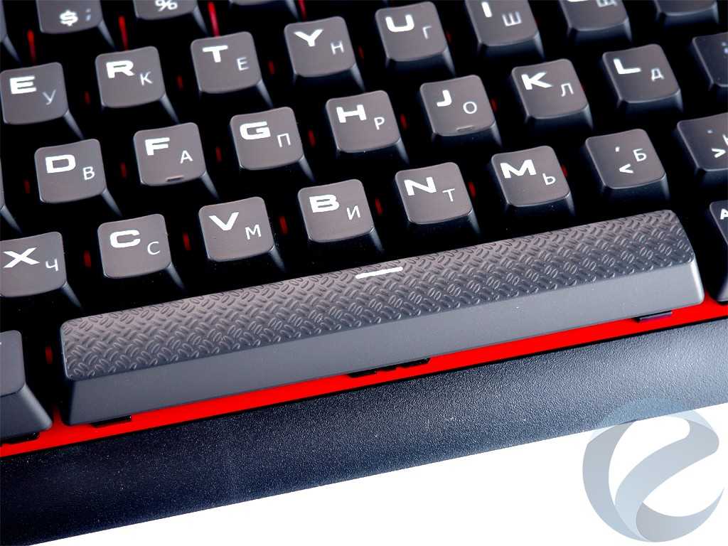 Corsair k63 — компактная игровая клавиатура  с механическими переключателями