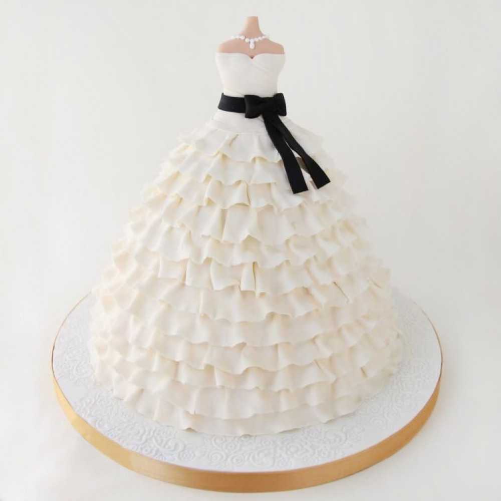 Cakes dresses. Торт платье. Тортик в виде платья. Торт свадебное платье. Торт с девочкой в платье.