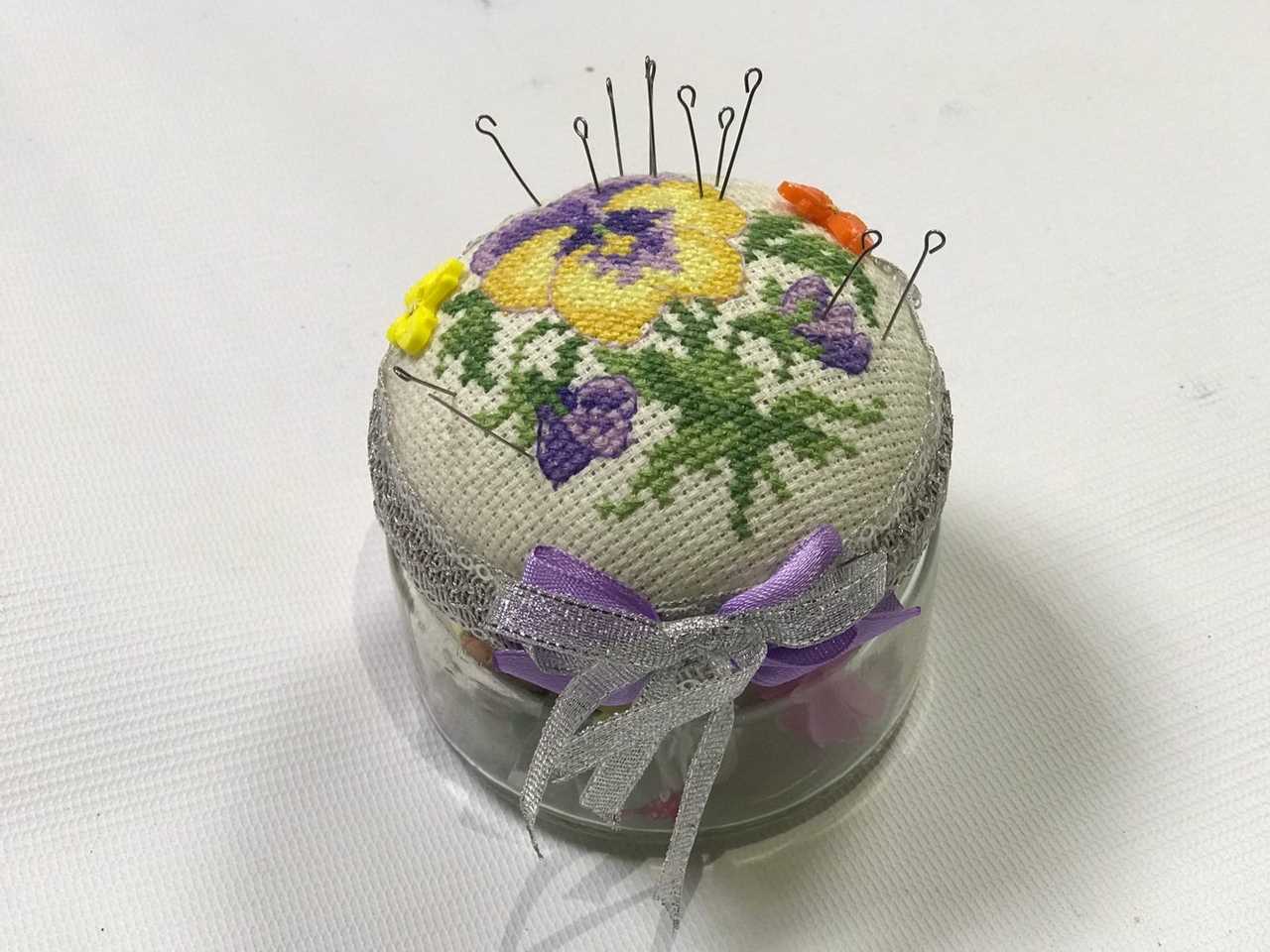 Оригинальные игольницы своими руками: выкройки, описание, видео мк
