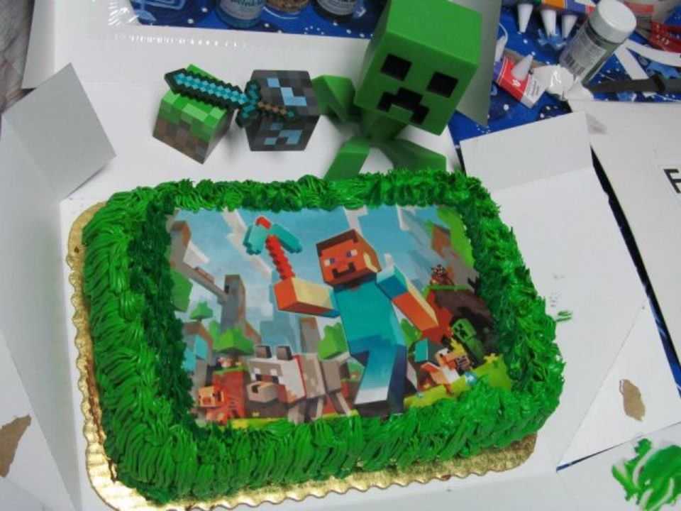 Minecraft Cake